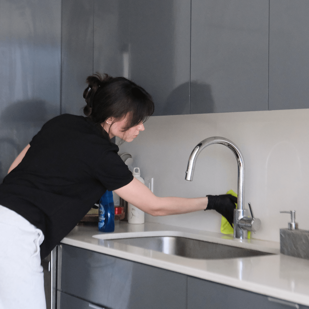 Apartment cleaning